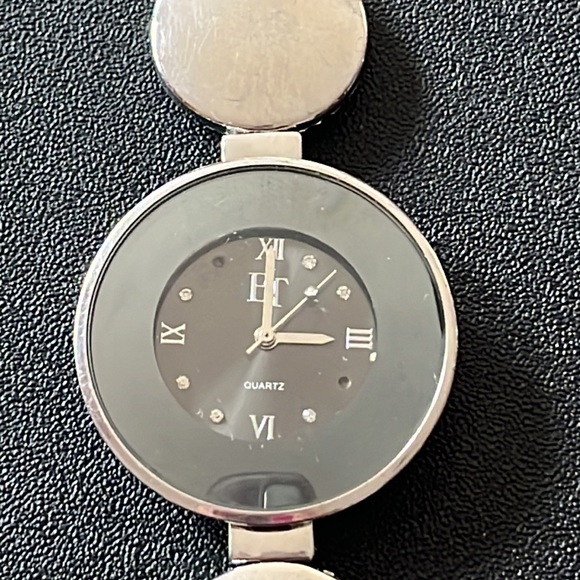 Stainless Steel Nickel free silver Watch 8” length Round face & links - Picture 2 of 10